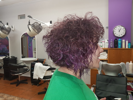Cristina Conesa Peluqueros en Bembibre, León
