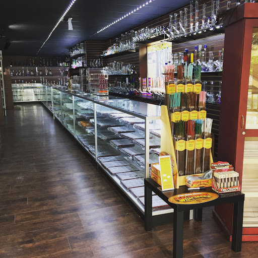 Tobacco Shop «Nirvana smoke shop», reviews and photos, 215 N Carroll Blvd, Denton, TX 76201, USA