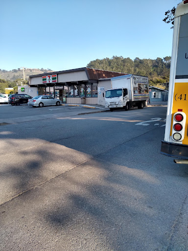 Convenience Store «7-Eleven», reviews and photos, 100 Clarendon Rd, Pacifica, CA 94044, USA