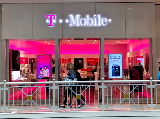 Cell Phone Store «T-Mobile», reviews and photos, 400 Commons Way #2045, Bridgewater, NJ 08807, USA