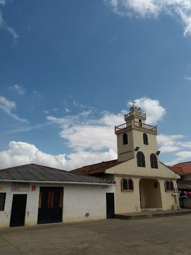 Iglesia De La Comunidad Huintul - Gualaceo