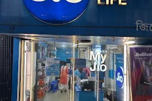 My Jio Store image