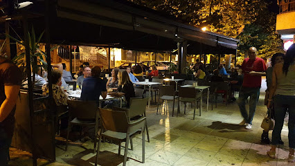 Bauhaus Café - Av. Rodríguez de la Fuente, n 52, BAJO, 23600 Martos, Jaén, Spain