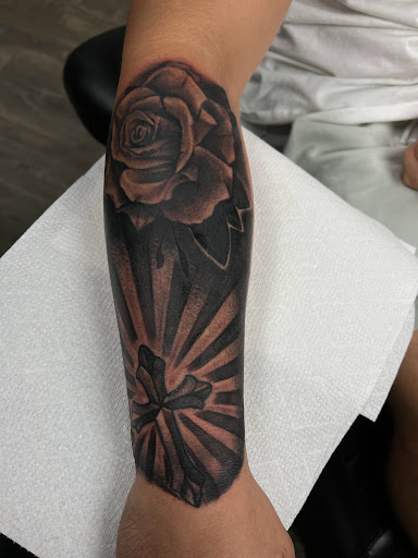 Explore men back tattoos ideas, creative tattoo ideas in Schaumburg, available at Urban Rebels Ink