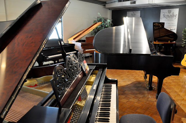 Gist Piano Center - Musical store