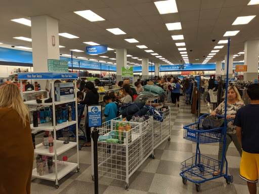 Clothing Store «Ross Dress for Less», reviews and photos, 9727 Laurel Canyon Blvd, Arleta, CA 91331, USA