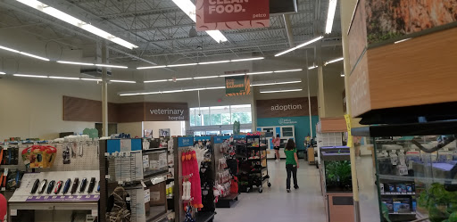 Pet Supply Store «Petco Animal Supplies», reviews and photos, 4751 W 29th St, Greeley, CO 80634, USA