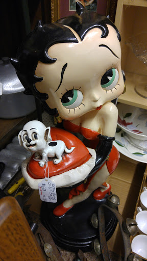 Antique Store «7th Avenue Antique Mall», reviews and photos, 2563 7th Ave E, North St Paul, MN 55109, USA