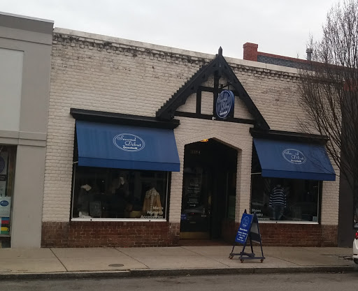 Thrift Store «Goodwill Second Debut Carytown», reviews and photos, 3114 W Cary St, Richmond, VA 23221, USA