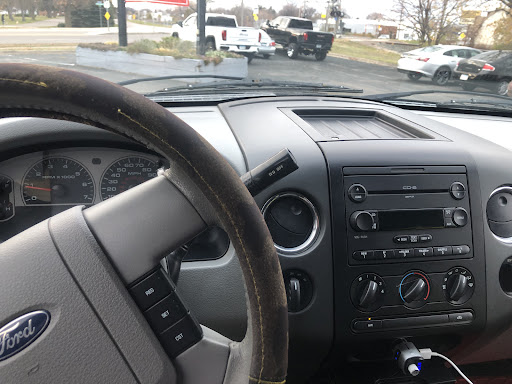 Auto Body Shop «Thomas Auto Body & Collision», reviews and photos, 5170 W Broadway Ave, Minneapolis, MN 55429, USA