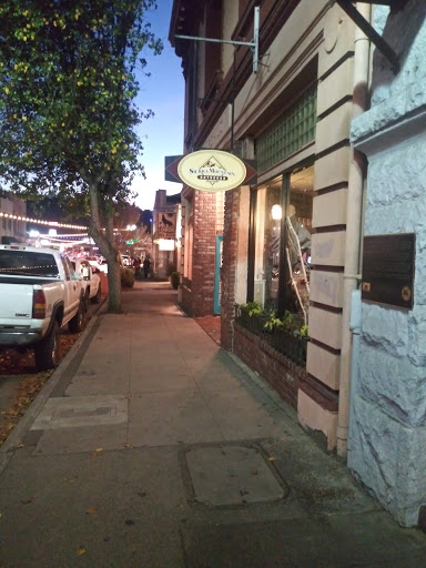 Sporting Goods Store «Sierra Mountain Outdoors Placerville», reviews and photos, 465 Main St, Placerville, CA 95667, USA