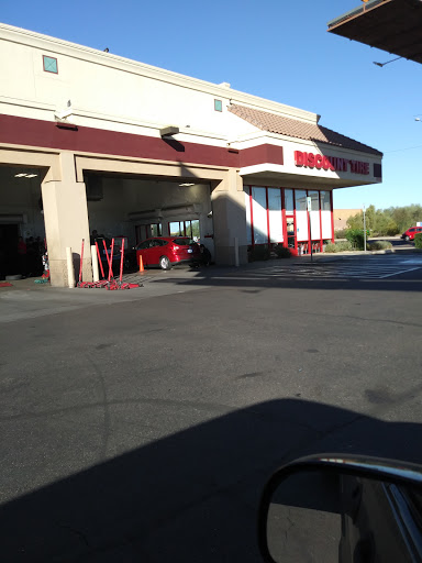 Discount Tire Store - Mesa, AZ, 2030 S Country Club Dr, Mesa, AZ 85210, USA, 