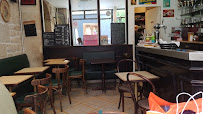 Atmosphère du Restaurant Les Rosiers à Paris - n°2