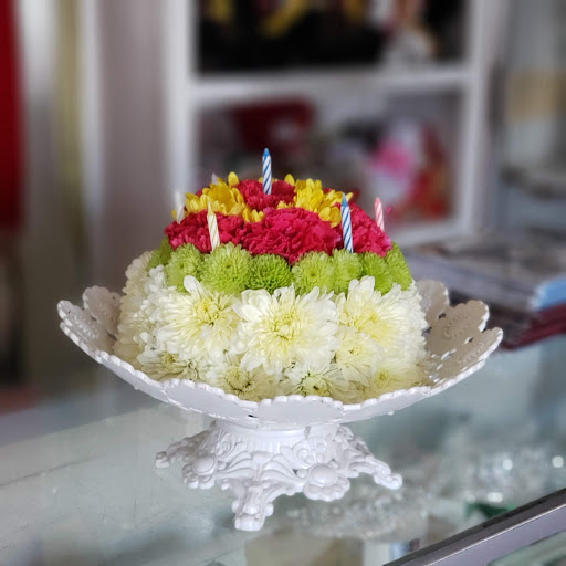 Florist «State Street Flowers & More», reviews and photos, 8401 State St, South Gate, CA 90280, USA