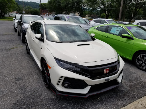 Car Dealer «Vinart Dealerships», reviews and photos, 675 State Ave, Emmaus, PA 18049, USA