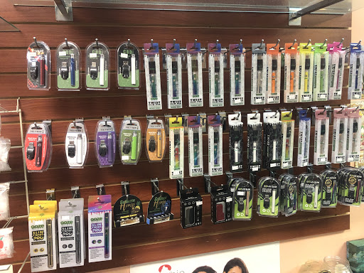 Tobacco Shop «Slow Motion Smoke Shop», reviews and photos, 11126 N 30th St, Tampa, FL 33612, USA