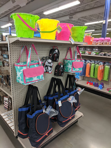 Thrift Store «Goodwill Store & Donation Center», reviews and photos, 1080 Shelburne Rd, South Burlington, VT 05403, USA