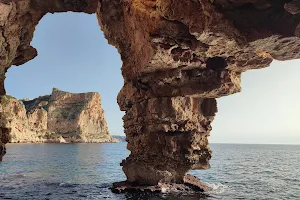 Cueva de los Arcos image