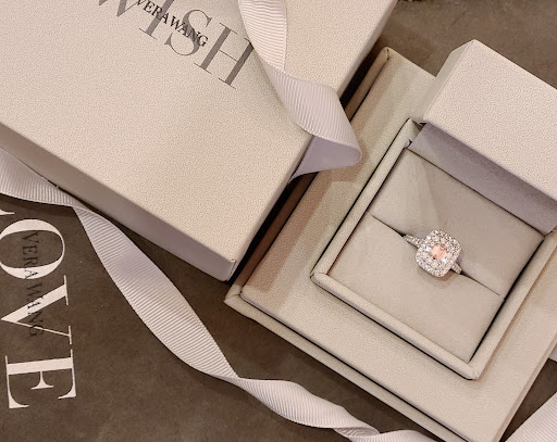 Jewelry Store «Jared The Galleria of Jewelry», reviews and photos, 729 W County Line Rd, Greenwood, IN 46142, USA