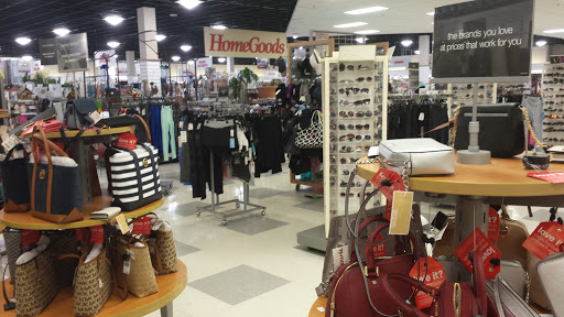 Department Store «T.J. Maxx and HomeGoods», reviews and photos, 1871 W Henderson Rd, Columbus, OH 43220, USA