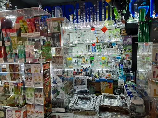 Tobacco Shop «Stirling Glass», reviews and photos, 5890 Stirling Rd, Hollywood, FL 33021, USA