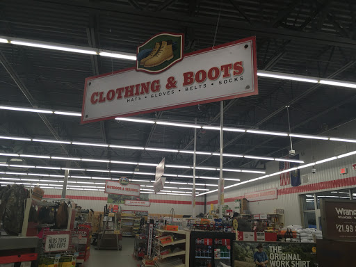 Home Improvement Store «Tractor Supply Co.», reviews and photos, 134 Bridge St, Pelham, NH 03076, USA