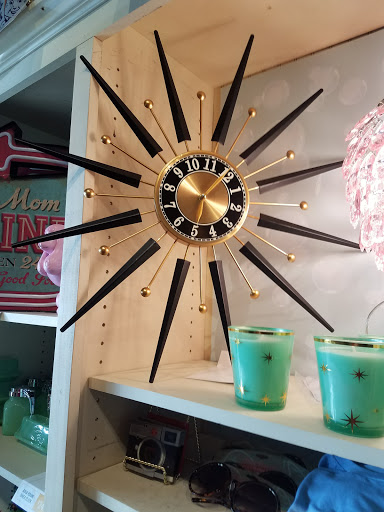 American Restaurant «Cracker Barrel Old Country Store», reviews and photos, 15 Riverton Commons Plaza, Front Royal, VA 22630, USA