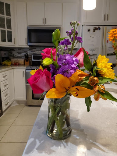 Florist «Blooming Dales Florist Tuxedo and U-Haul Rentals», reviews and photos, 417 Centerville Turnpike S, Chesapeake, VA 23322, USA