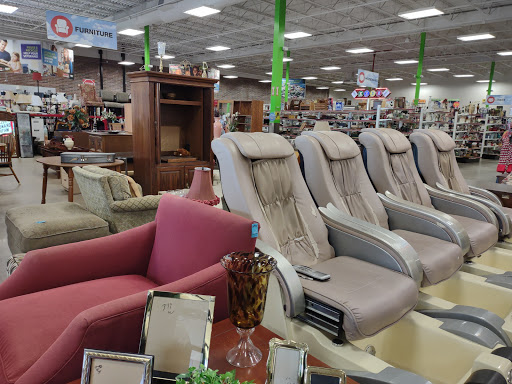 Thrift Store «Red Racks & Dav Thrift Stores», reviews and photos, 2855 S Kansas Expy, Springfield, MO 65807, USA