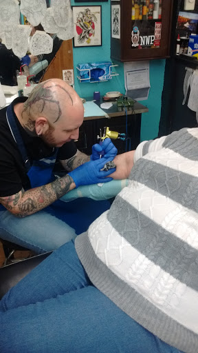 Tattoo Shop «Electric Boogaloo Tattoo», reviews and photos, 1002 NE Minnehaha St, Vancouver, WA 98665, USA