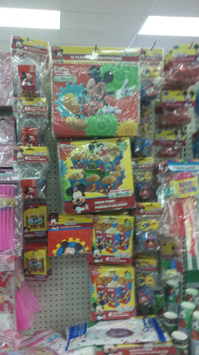 Dollar Store «Dollar Tree», reviews and photos, 9055 Biscayne Blvd, Miami Shores, FL 33138, USA