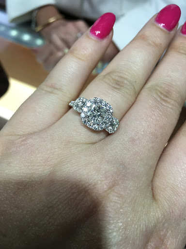 Jewelry Store «International Diamond Center», reviews and photos, 3696 Ulmerton Rd, Clearwater, FL 33762, USA