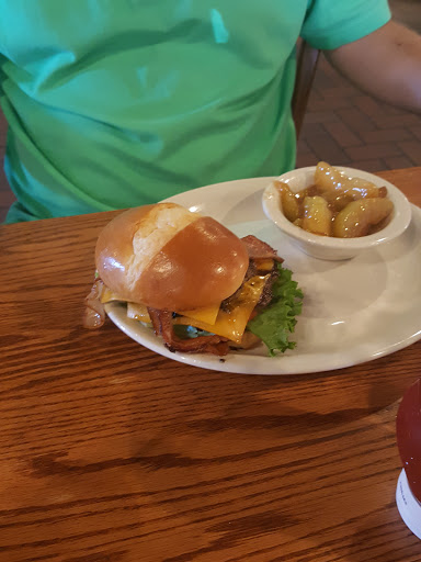 American Restaurant «Cracker Barrel Old Country Store», reviews and photos, 2140 Mana Ct, Rock Hill, SC 29730, USA