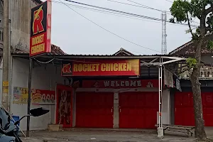 Rocket Chicken juwring Tanjung Klaten image