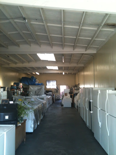 Solis Appliances in Lynwood, California