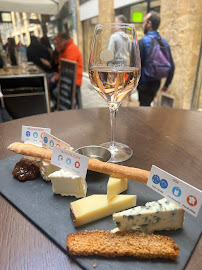Fabrication du fromage du Restaurant La Fromagerie du Passage à Aix-en-Provence - n°17