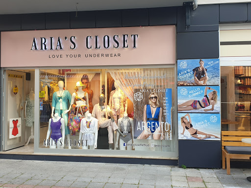 Aria'S Closet