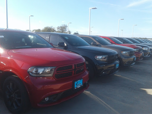 Car Dealer «Yaklin Chrysler Dodge Jeep RAM», reviews and photos, 1550 W Kingsbury St, Seguin, TX 78155, USA