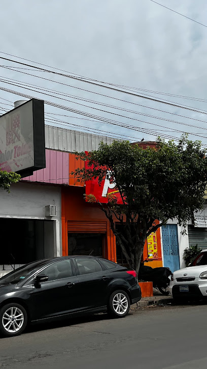 Don Pollo - XCQM+MWF, Avenida Fray Felipe De Jesus Moraga, Santa Ana, El Salvador
