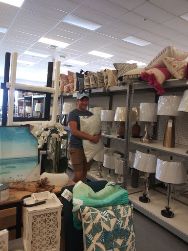 Home Goods Store «Tuesday Morning», reviews and photos, 6952 E Hampton Ave, Mesa, AZ 85206, USA