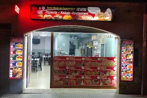 Palau pizzeria doner kebab image
