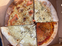 Plats et boissons du Pizzeria Pizza Capri Marseille - n°20