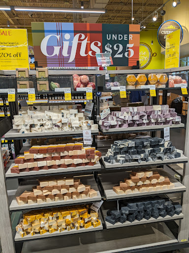 Grocery Store «Whole Foods Market», reviews and photos, 923 Houston Northcutt Blvd, Mt Pleasant, SC 29464, USA