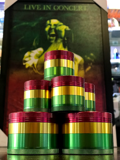 Vaporizer Store «3 Monkeys Vape and Smoke Shop», reviews and photos, 10000 Fairway Dr #130, Roseville, CA 95678, USA