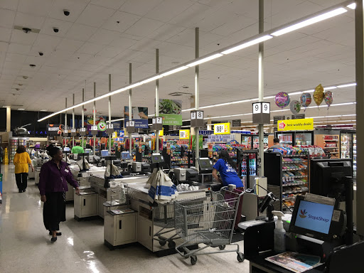 Grocery Store «Stop & Shop», reviews and photos, 156-01 Cross Bay Blvd, Queens, NY 11414, USA