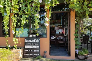 La-moon Cafe' phan image