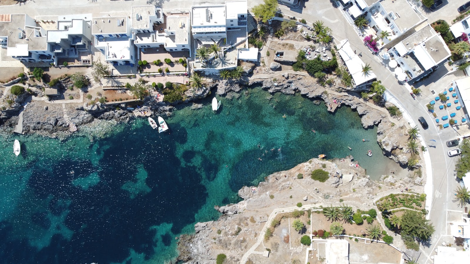 Photo of Baths of Venus with turquoise pure water surface