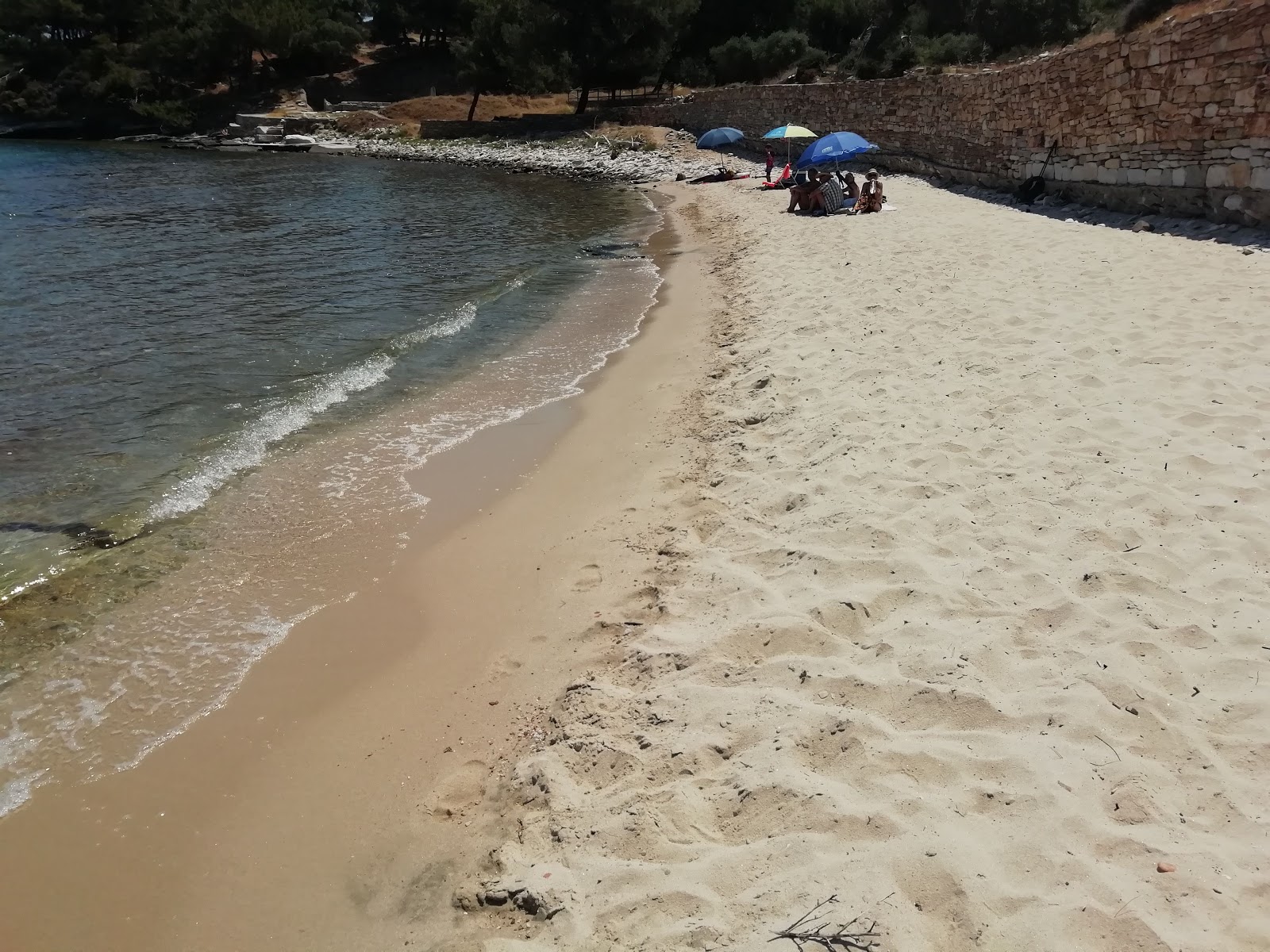 Foto de Ancient Aliki con cala pequeña