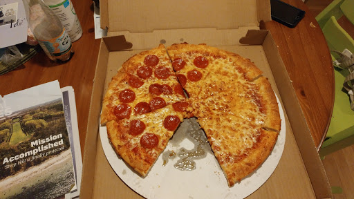 Pizza Restaurant «Nick’s Pizza, Subs & Roast Beef», reviews and photos, 207 Essex St, Beverly, MA 01915, USA