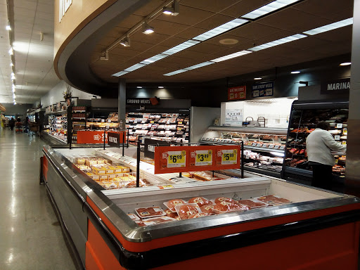 Grocery Store «Super Stop & Shop», reviews and photos, 446 Putnam Pike, Greenville, RI 02828, USA